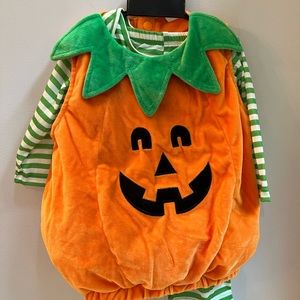 NWOT - Pumpkin Costume with hat - 12-18 months